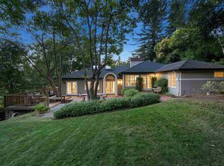 8 La Plaza Dr, Orinda, CA 94563