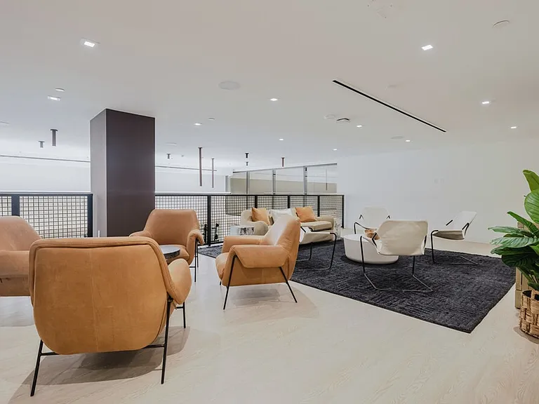 Building's Lounge