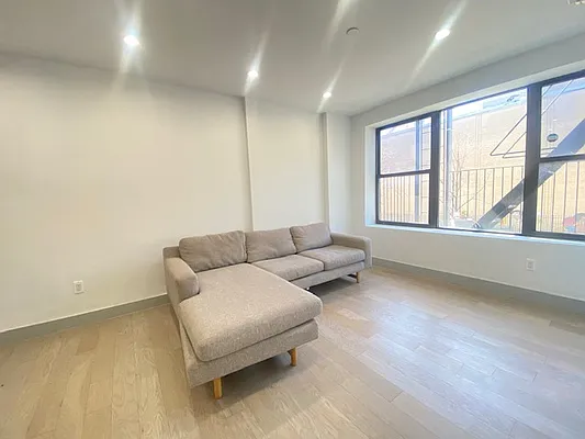 Rented by Dream Space Realty | media 2