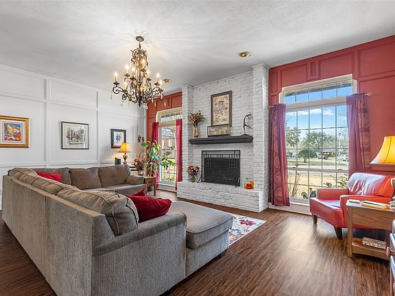 4th image of 403 Muskrat Pl