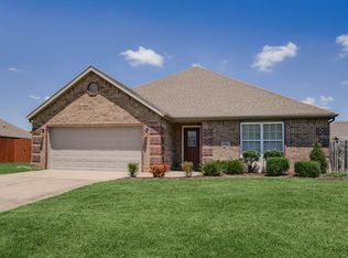 2800 SW Azalea Ave, Bentonville, AR 72713