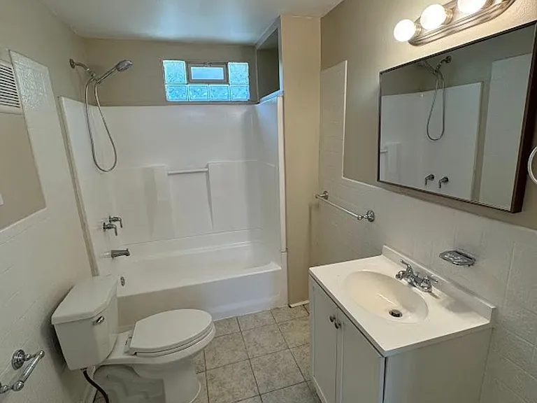 3204 McDowell St — Photo 8