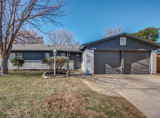 1206 David Dr, Euless, TX 76040
