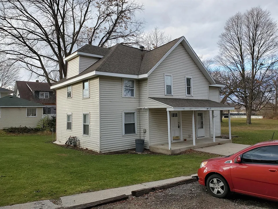 318 Lincolnway E #23
