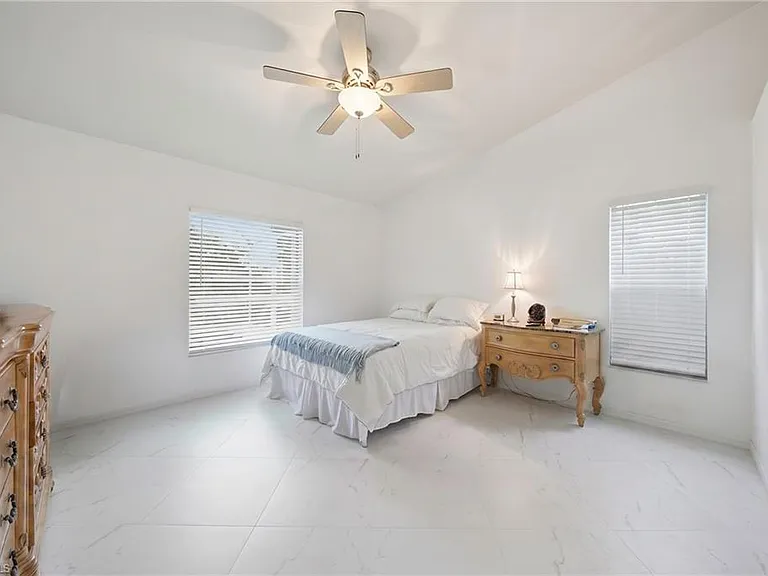 8018 Tauren Ct — Photo 22