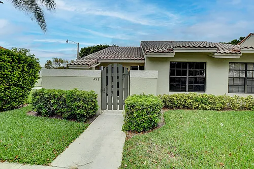 499 Hardwood Pl #H-29 Photo 1
