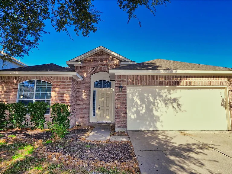 25206 Bright Hollow Ln — Photo 1