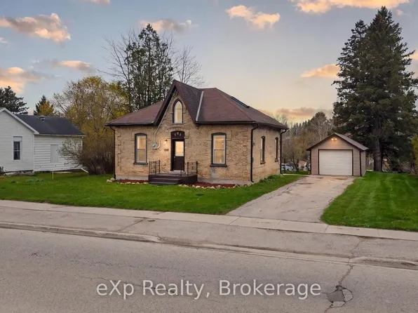 668 Garafraxa St S, West Grey, ON N0G 1R0