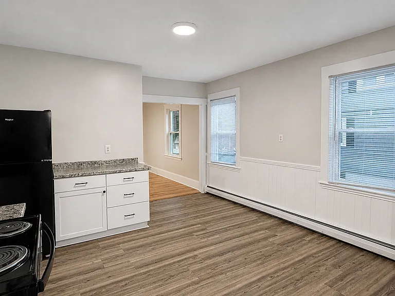39 Dustin St #1 — Photo 3