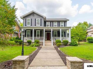 208 Tremont St, Lincoln, IL