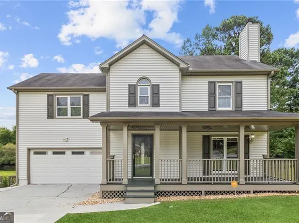 2852 Emerson Lake Dr, Snellville, GA 30078