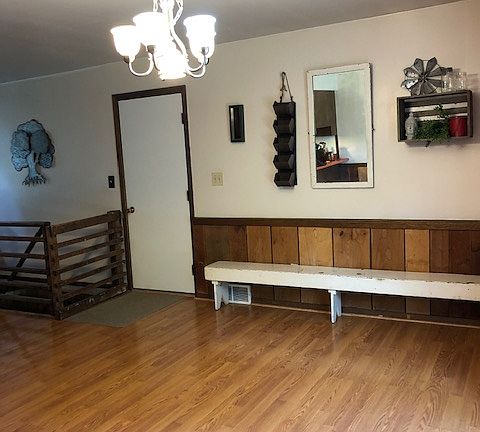 2nd image of 13371 Parkcrest Pl