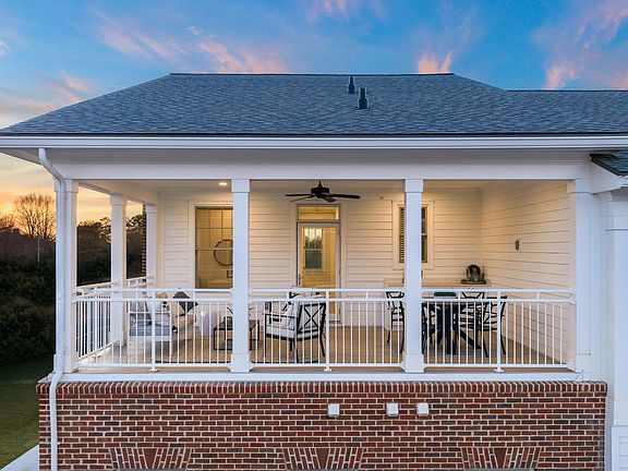 5th image of 2600 Tidwell St