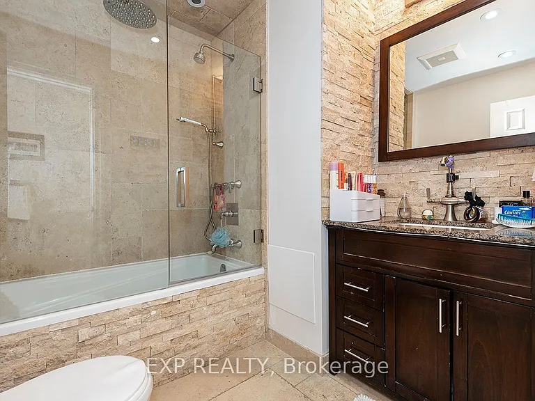 1410 Petrie Way — Photo 33