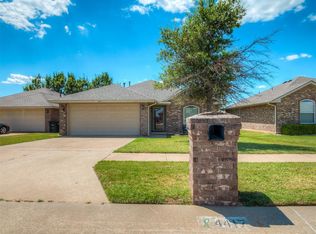 4417 Apple Blossom Cir, Moore, OK 73160
