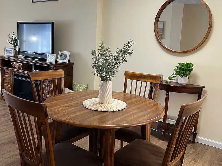 Greenleaf Meadows Apartments — Photo 31