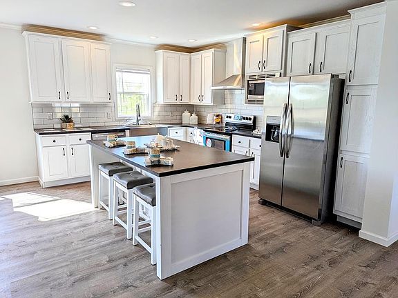 4th image of 329 Garden Ln Lot 5
