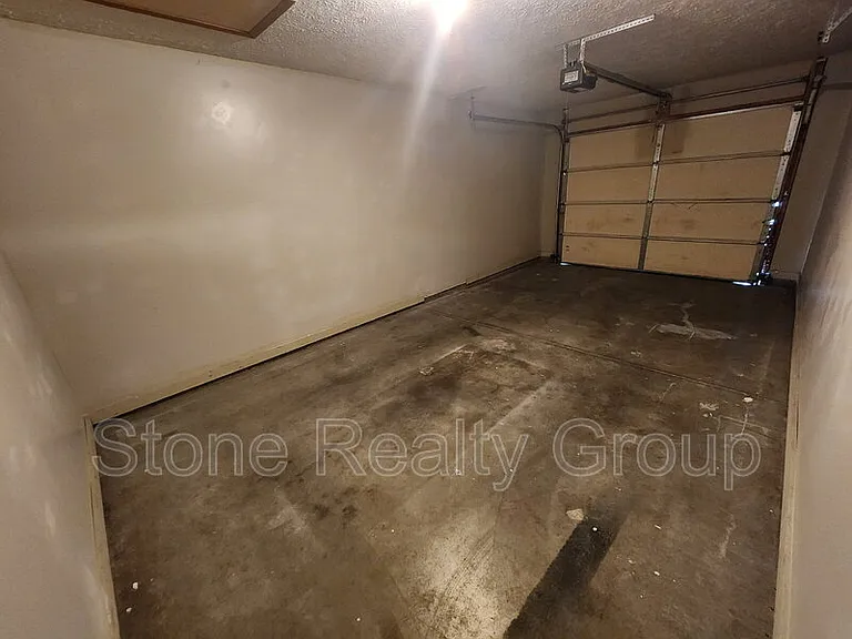 2324 7th Ave — Photo 8