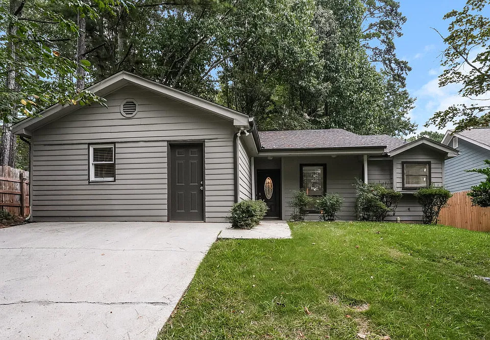 599 Maple Dr