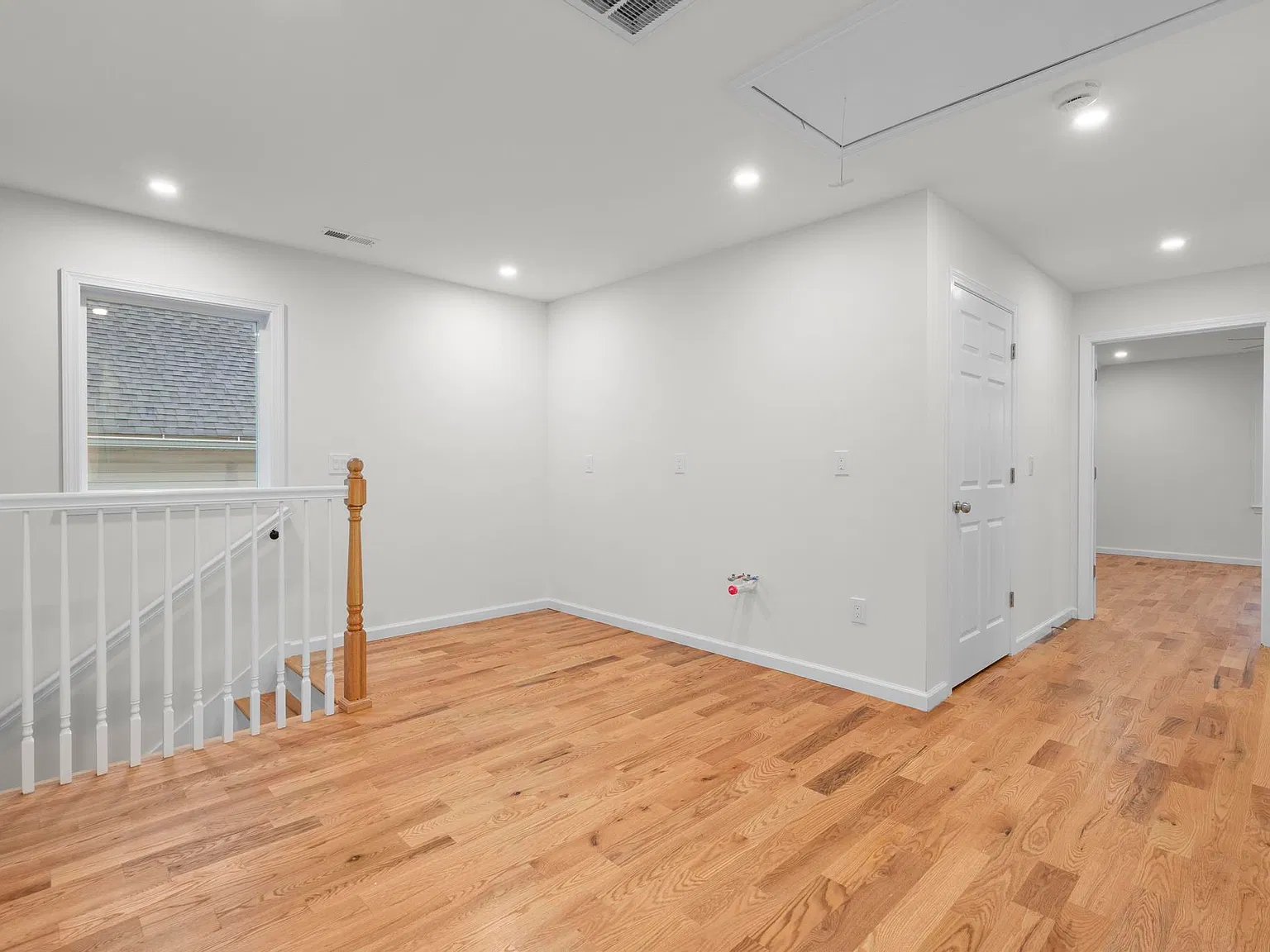 6 bed, 1700 sqft, $5,000 — Photo 4