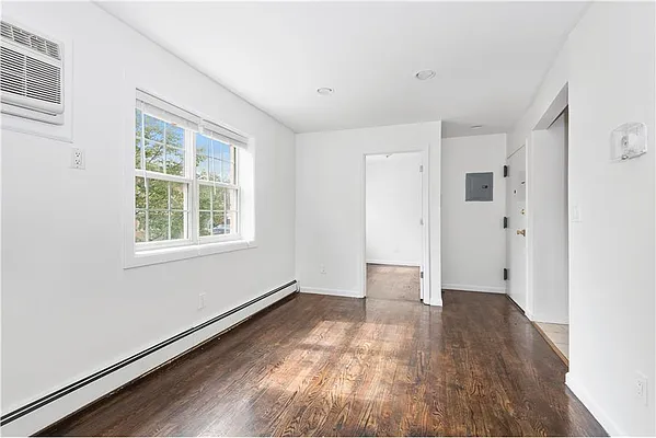 Rented by Evergreen Apartments BK | media 1