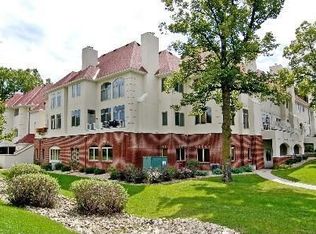 12811 Sherwood Pl UNIT 10, Minnetonka, MN 55305