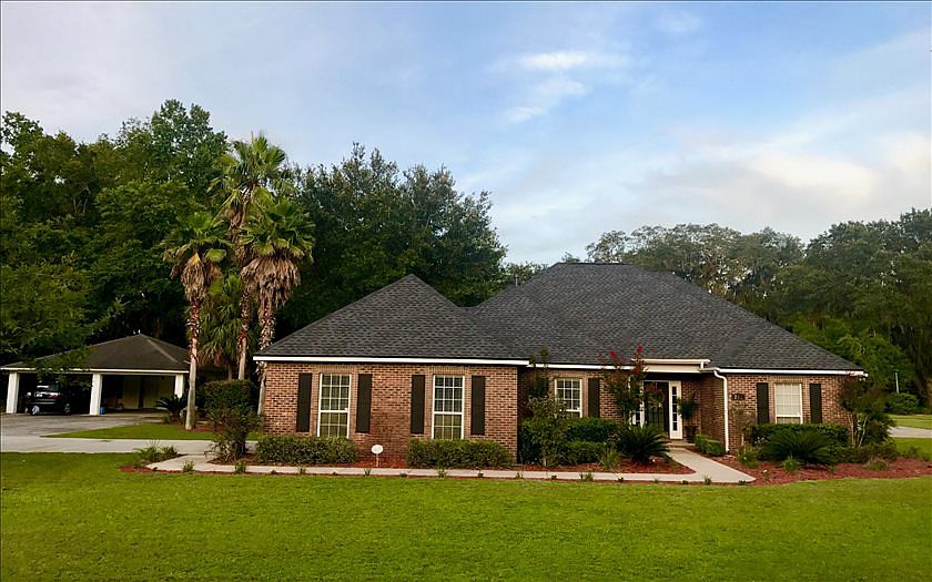 1st image of 203 NW Harris Lake Dr