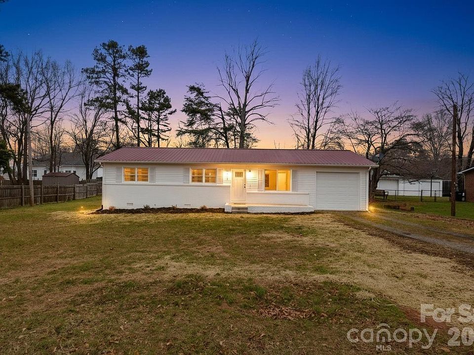 1st image of 339 S Eastway Dr