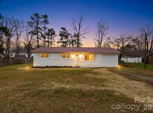 339 S Eastway Dr, Troutman, NC 28166