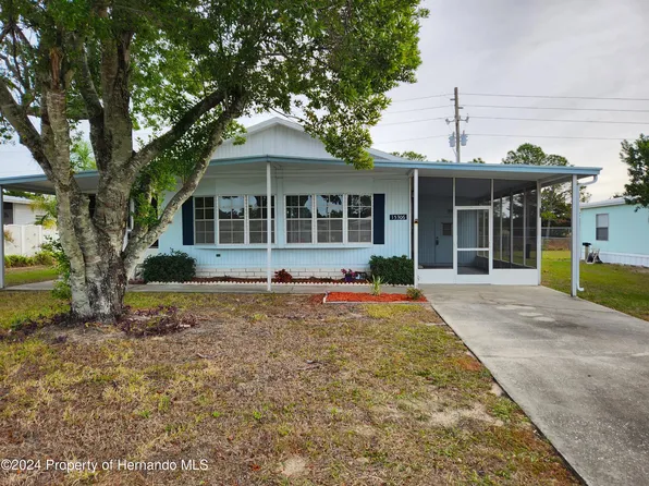 15306 Brookridge Blvd, Brooksville, FL 34613