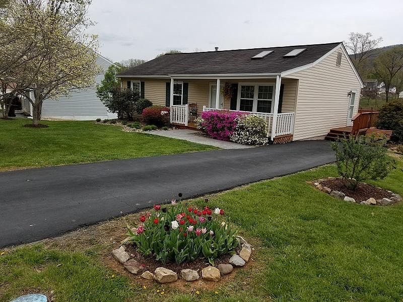 1st image of 8175 Ashton Ln