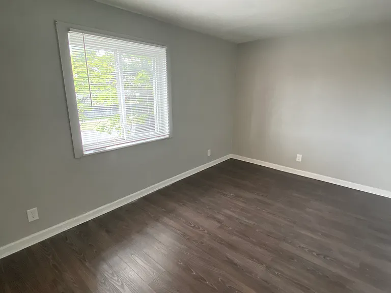 28 Hilliard Rome Rd #L — Photo 4