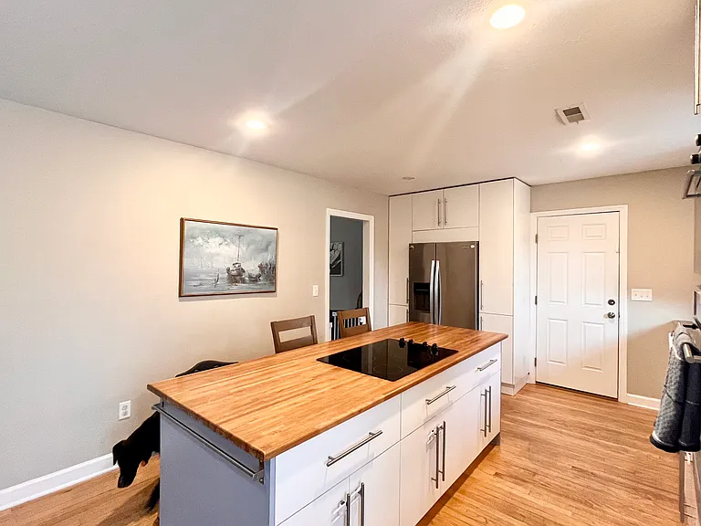 1314 White Dr — Photo 10