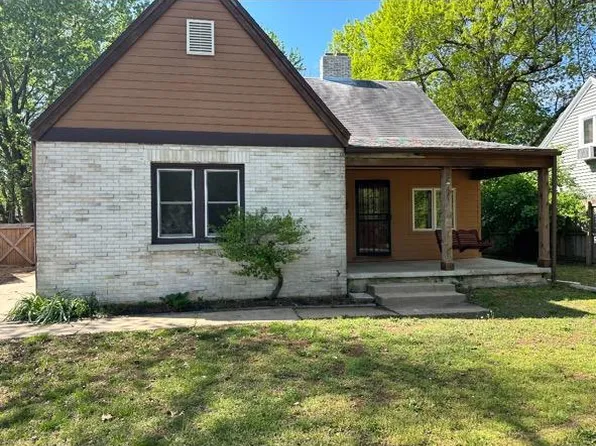 1108 E Sunshine St, Springfield, MO 65807