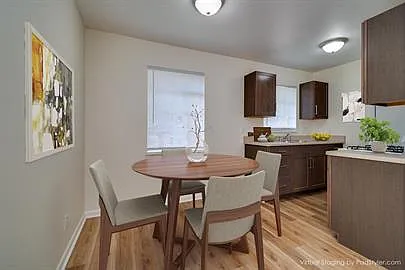 6 Dean Place - B — Photo 2