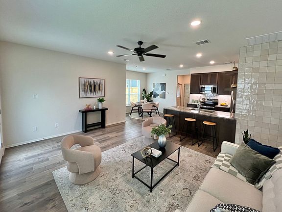 3rd image of 1611 Crooked River Ct