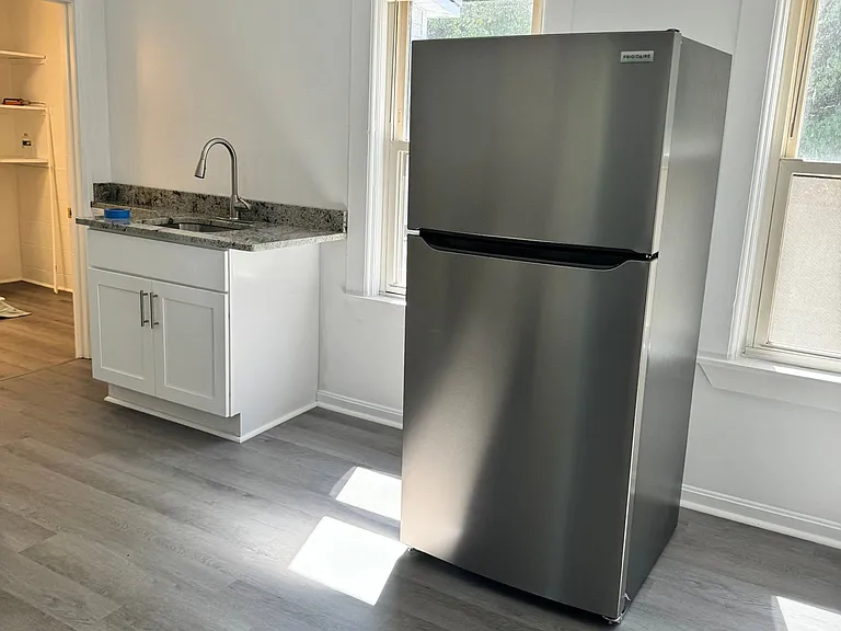 102 Leighton St #3 — Photo 3