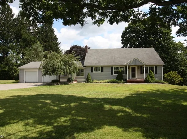 68 Stephens Park Rd, Hackettstown, NJ 07840