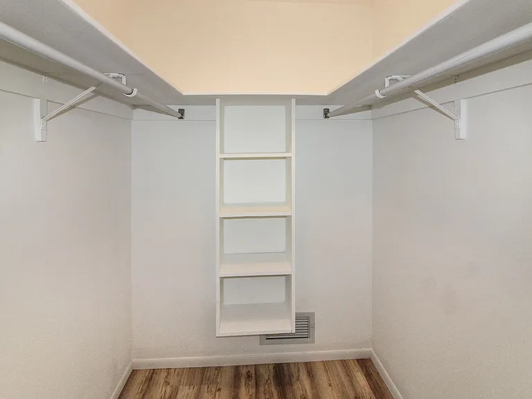 253 Alsace Ave — Photo 10