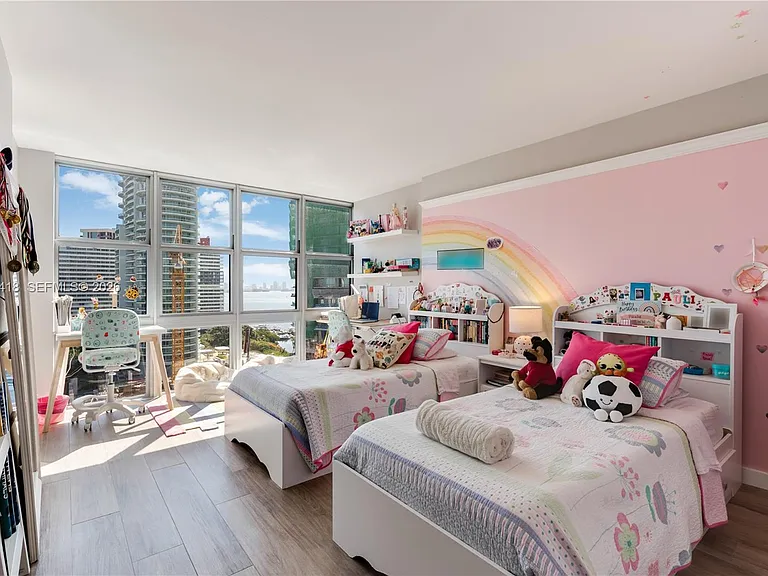 1901 Brickell Ave #B1809 — Photo 24