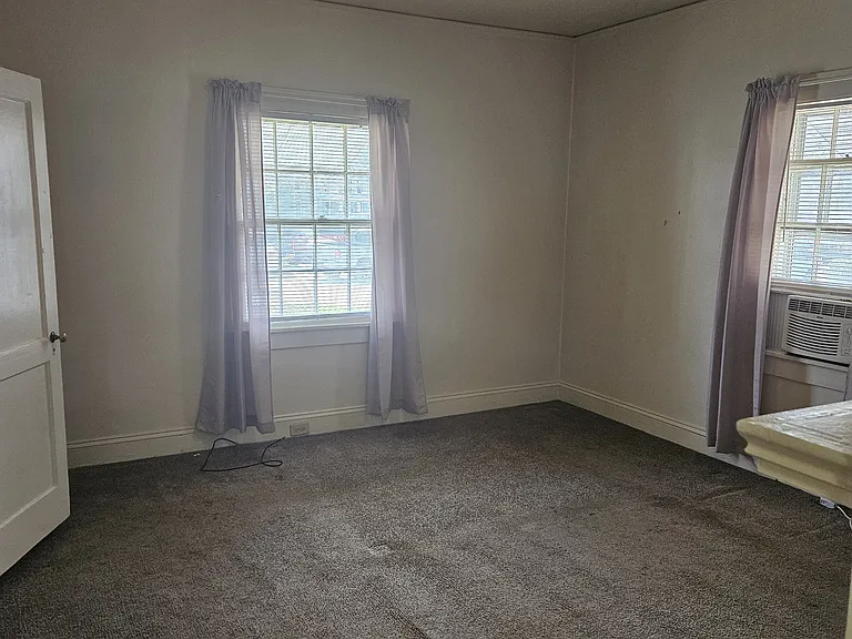 404 Lincolnton Rd — Photo 2