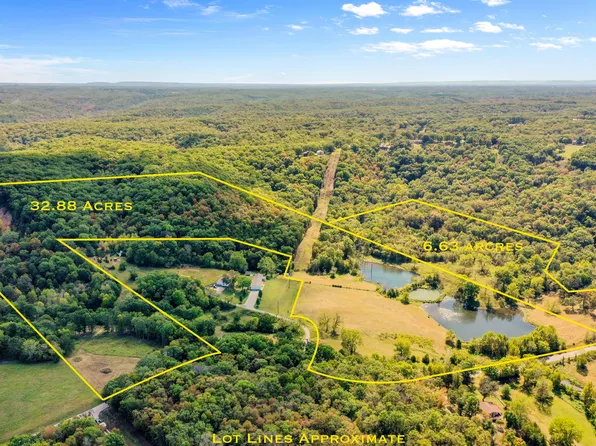 000 Trellis Drive, Lampe, MO 65681