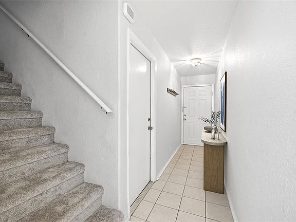 3rd image of 682 Green Valley Rd APT C2