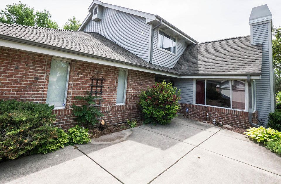 1st image of 13460 W Fountain Dr