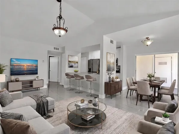 15325 SW 106th Ter APT 636, Miami, FL 33196