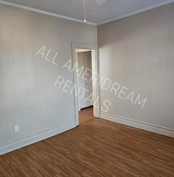 920 Carlisle St #2 — Photo 2