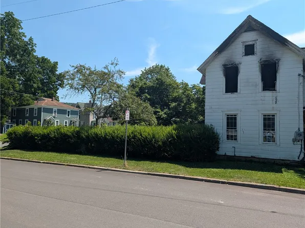 104 Mitchell St, Norwich, NY 13815