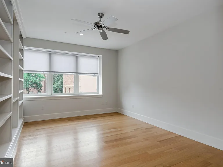 2516 Q St NW #Q305 — Photo 21
