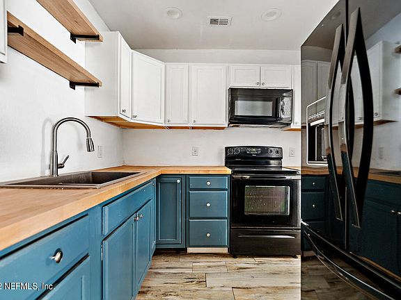 5th image of 718 57th Street Ct