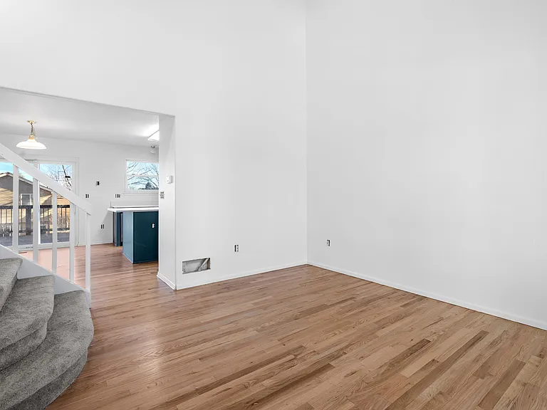 12620 Winona Ct — Photo 9